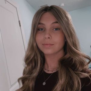 Meet your Posher, Renee